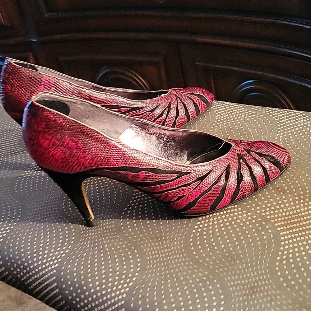 Dress shoes